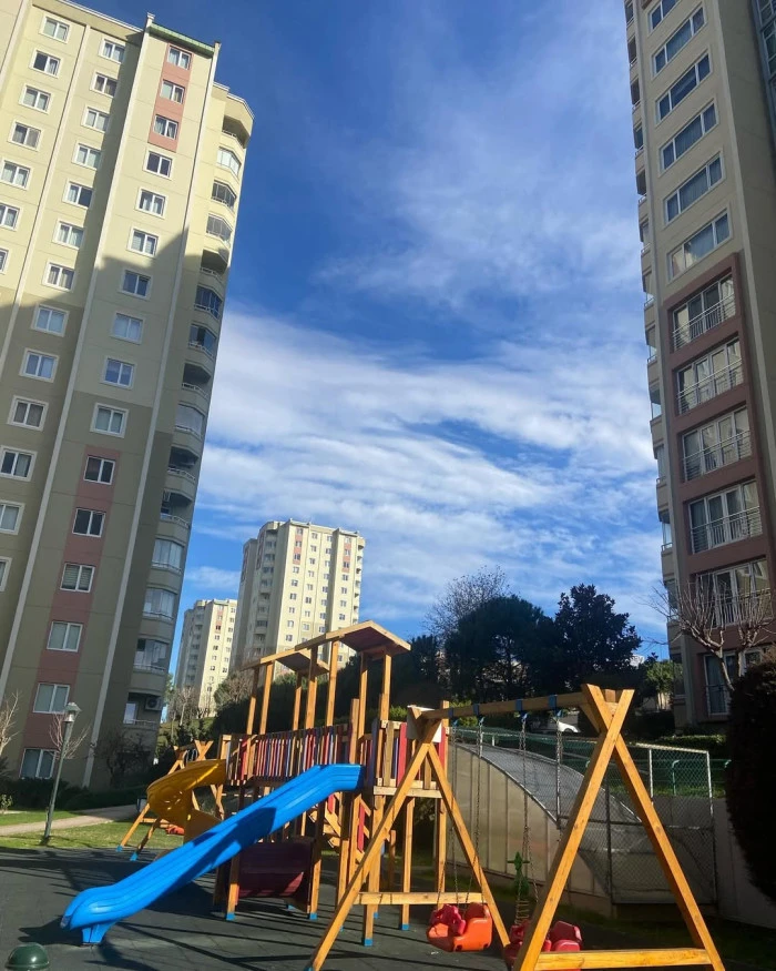 Sizden Gelenler